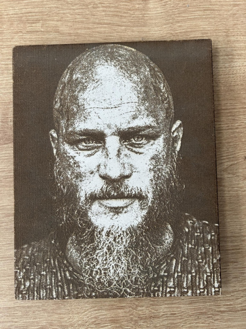 Portret wiking Ragnar